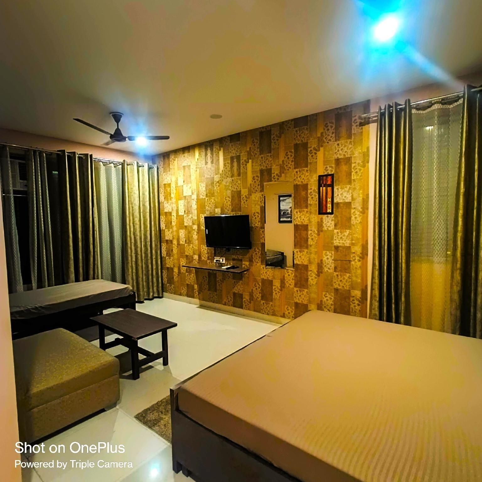 Micasa Sector 47 Gurgaon Deluxe Suite 2