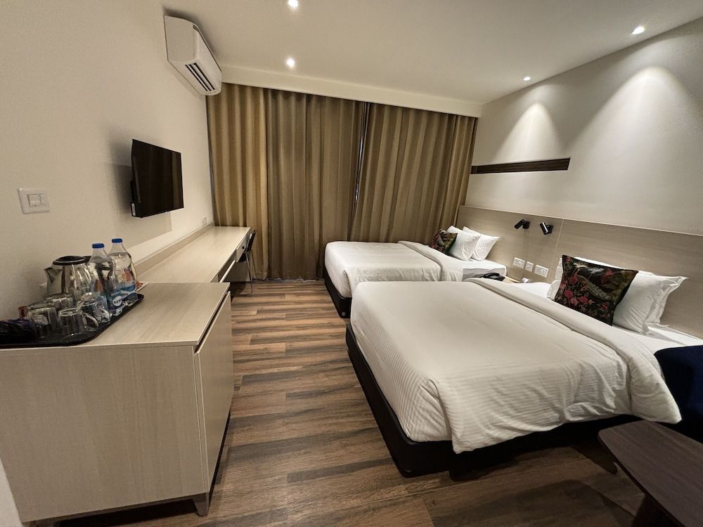 Presidency Airport Hotel Deluxe Twin Room