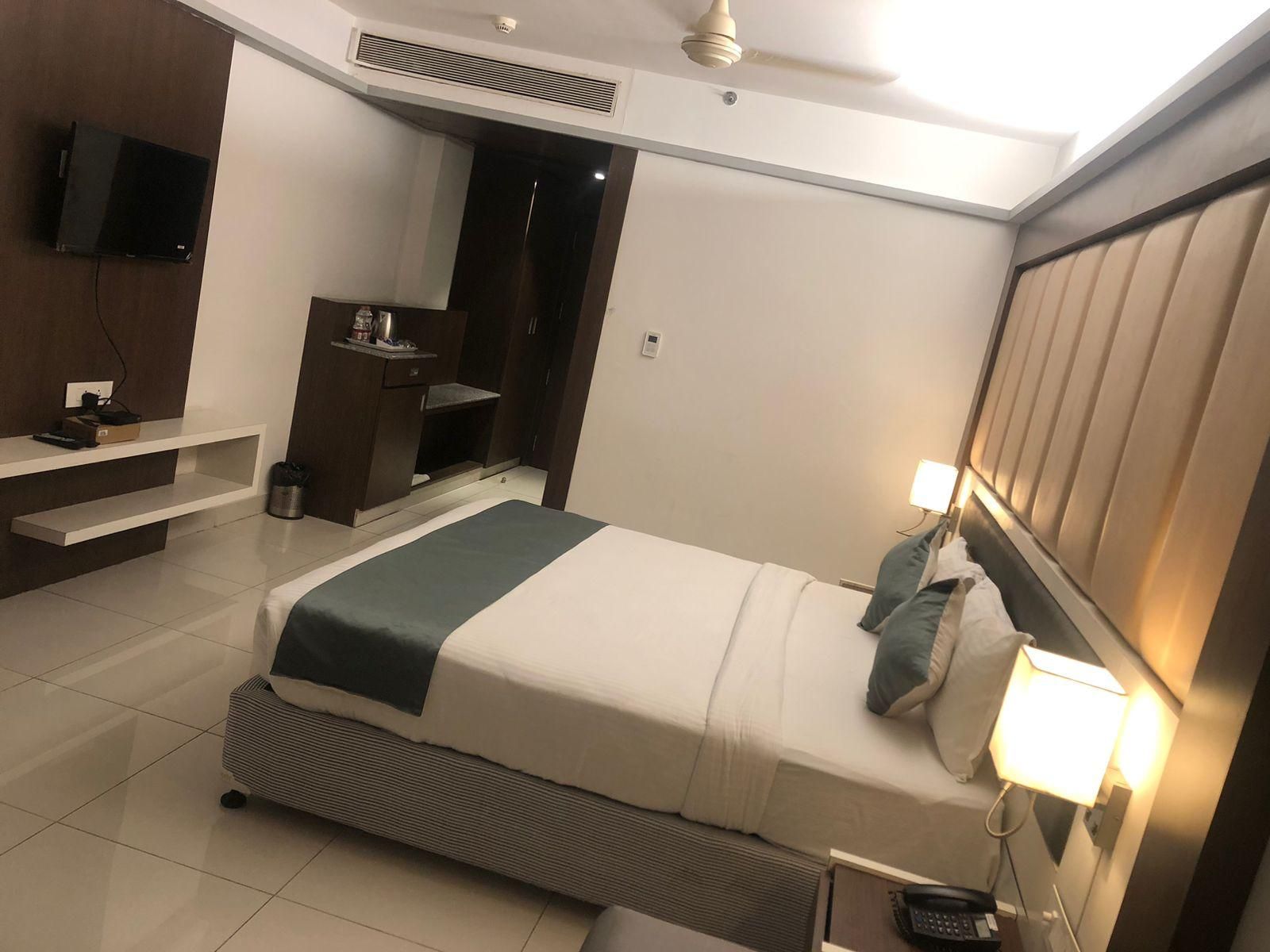 Gupta's Konark Hotel Executive Double Room 2