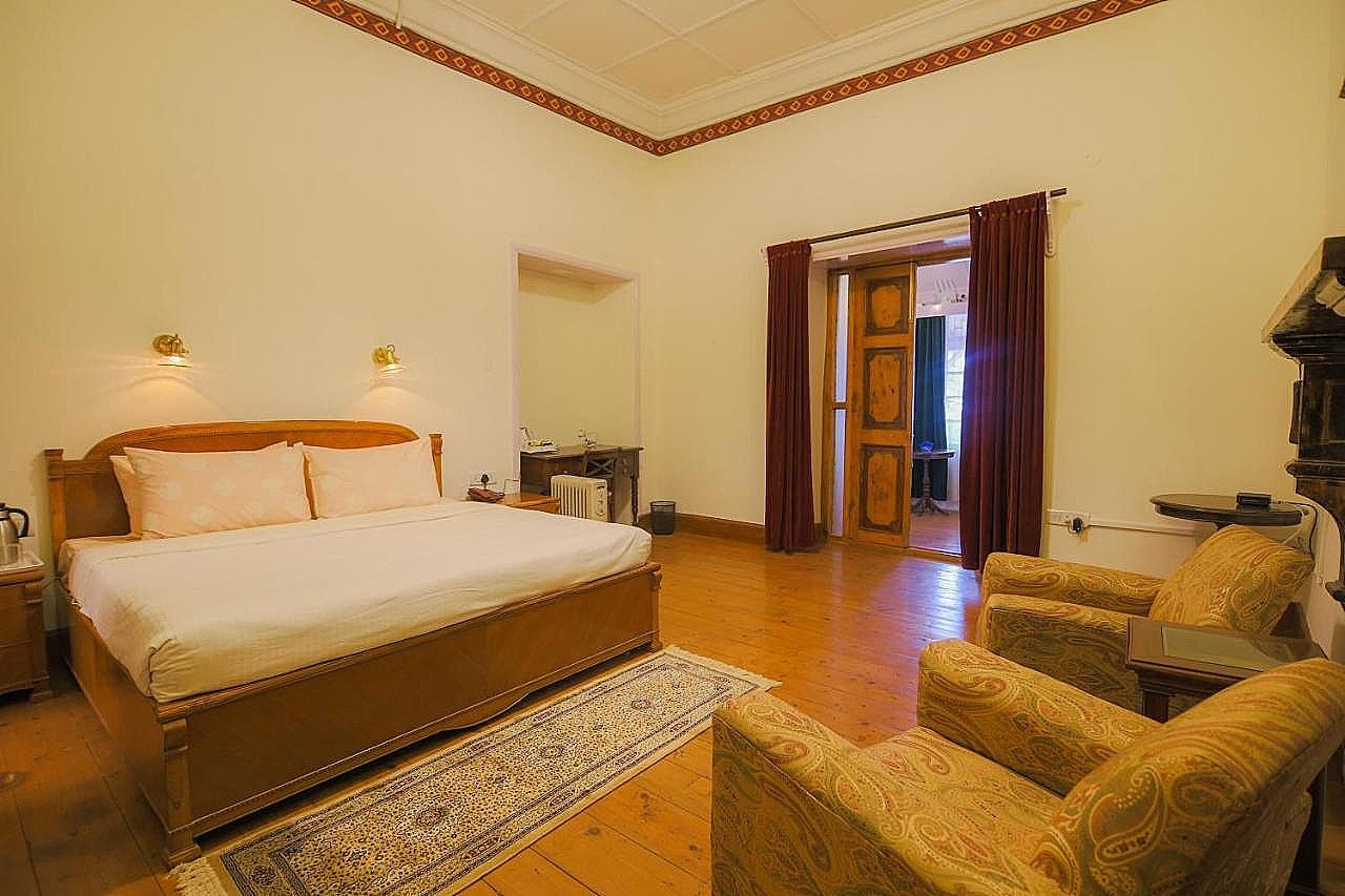 Glen View Heritage Deluxe Room