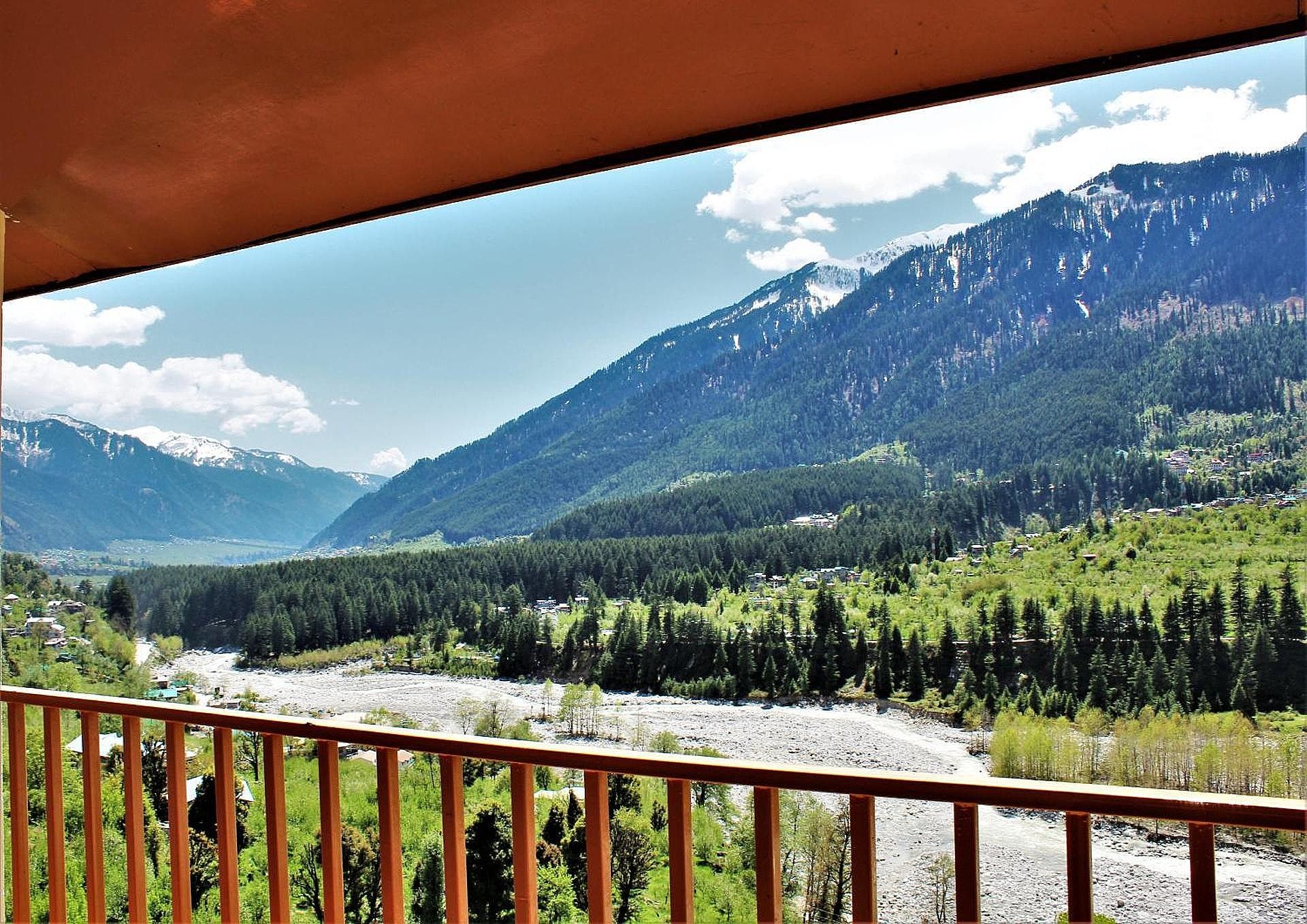 Deluxe Double Room with Balcony