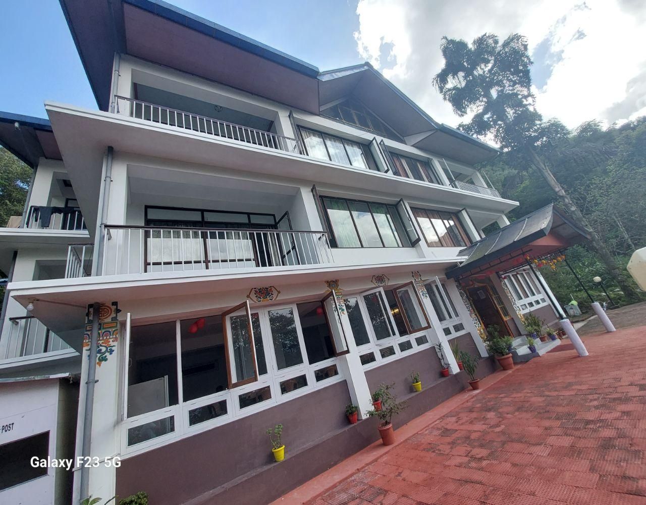 Norbulingka Retreat 