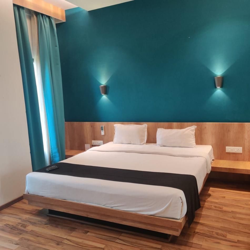 Double Deluxe Room