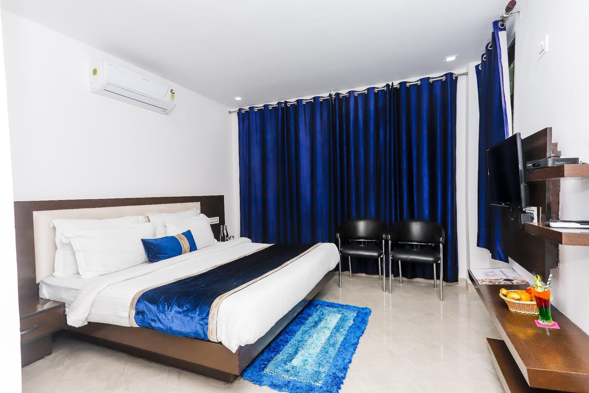 Eliot Exotica Deluxe Room