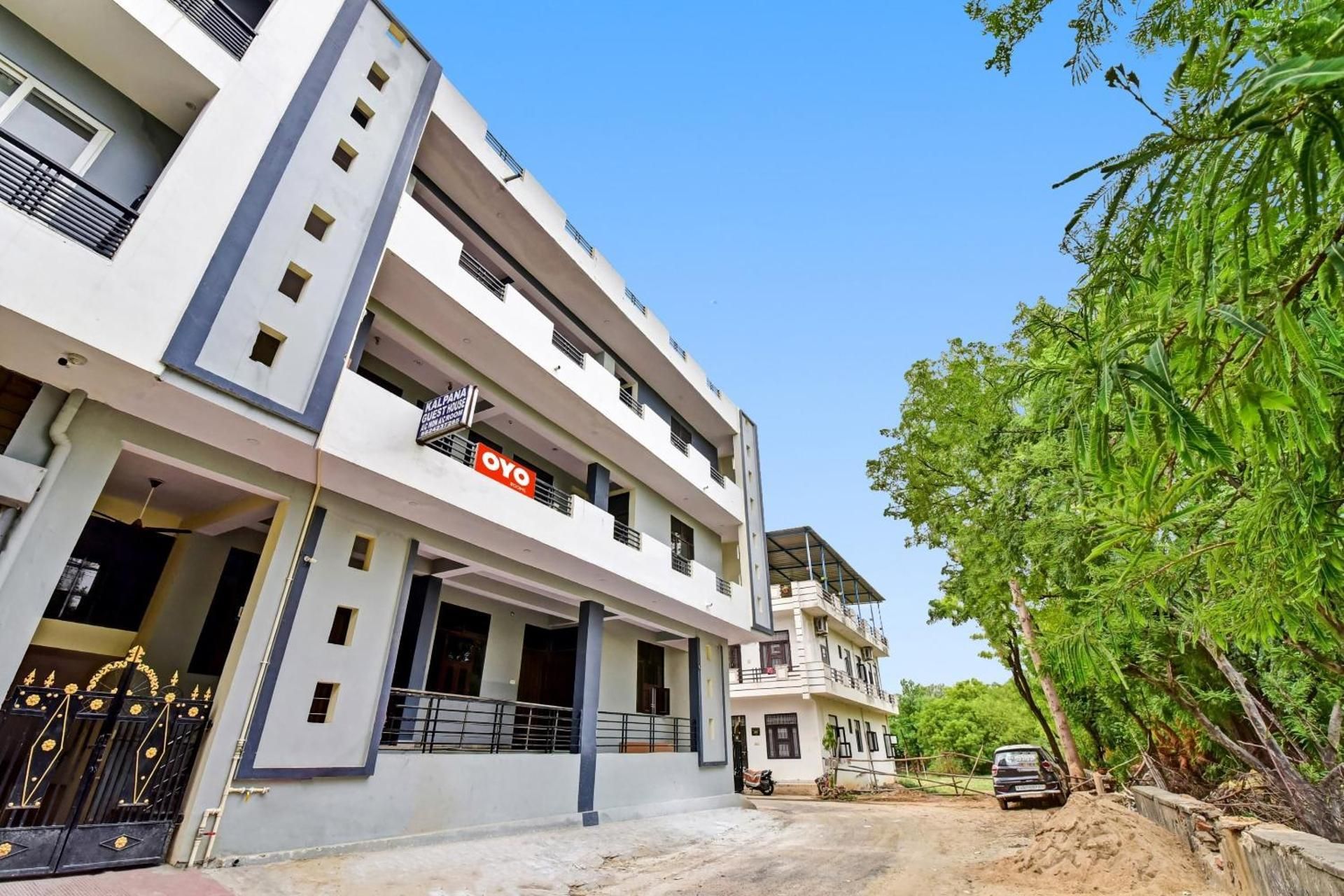 Flagship Hotel Shiv Kalpana