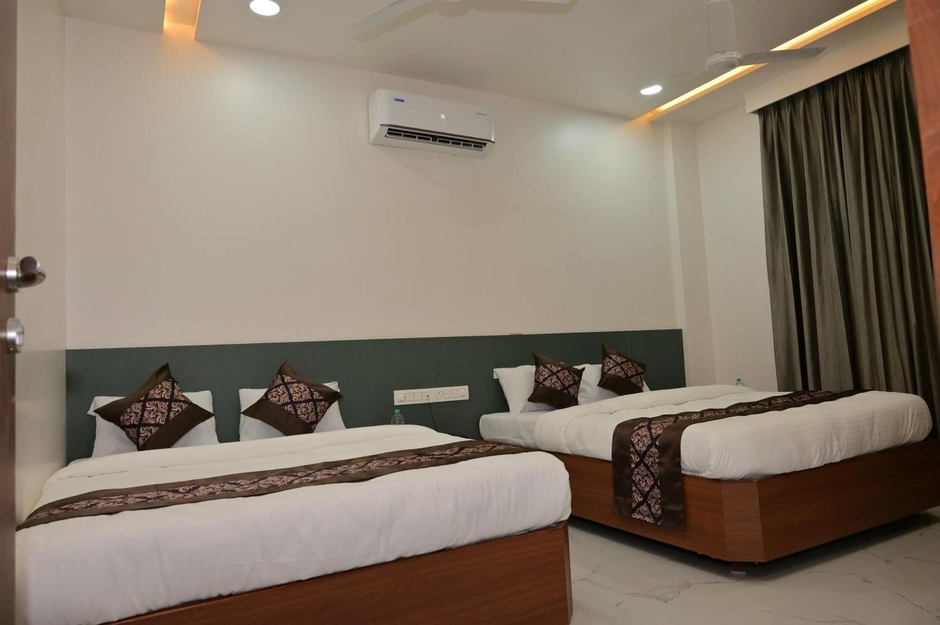 4 Bedded Room - Non-Smoking