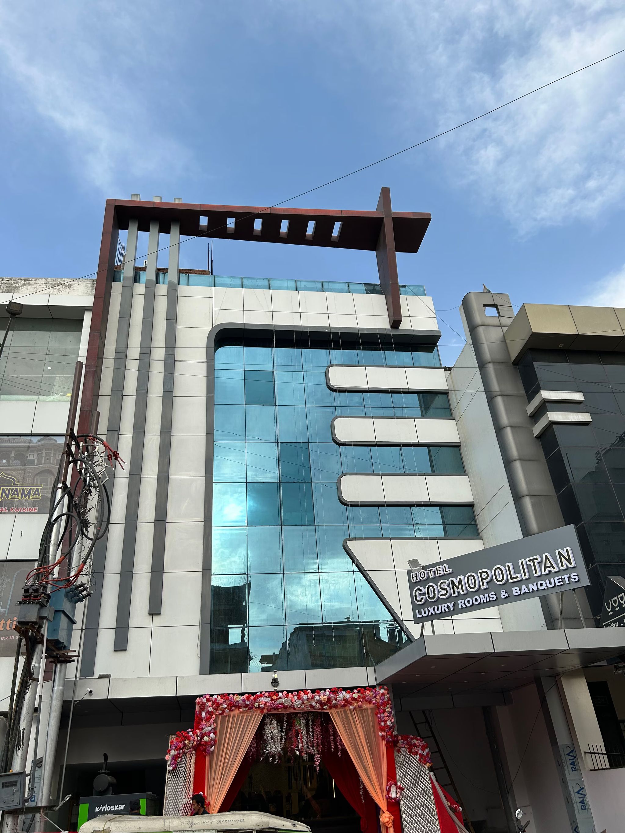 Hotel Cosmopolitan (Lucido grande LLP) 