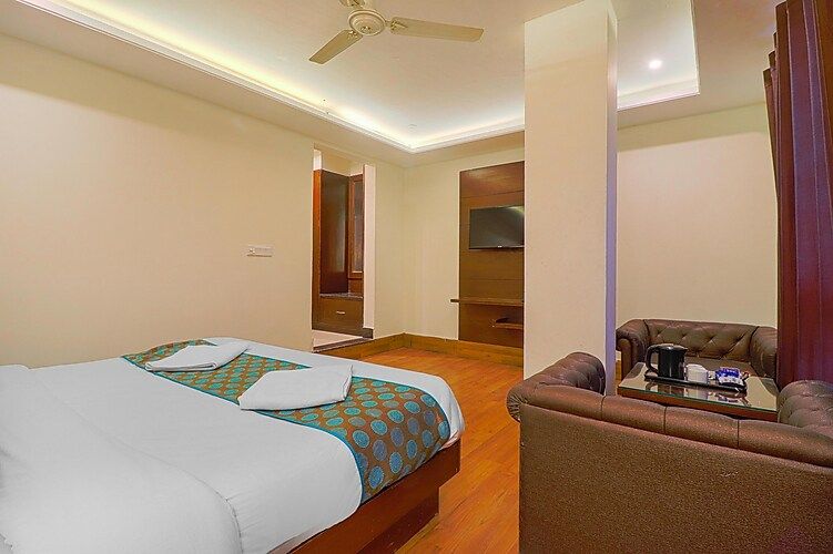 Deluxe Room (Non-View)