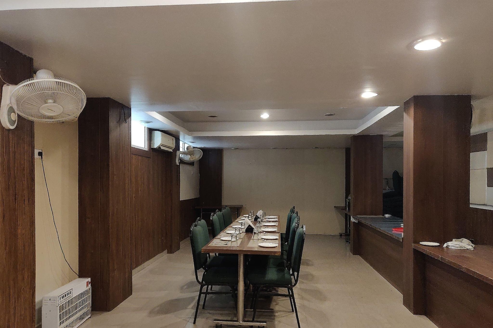 Food & Dining