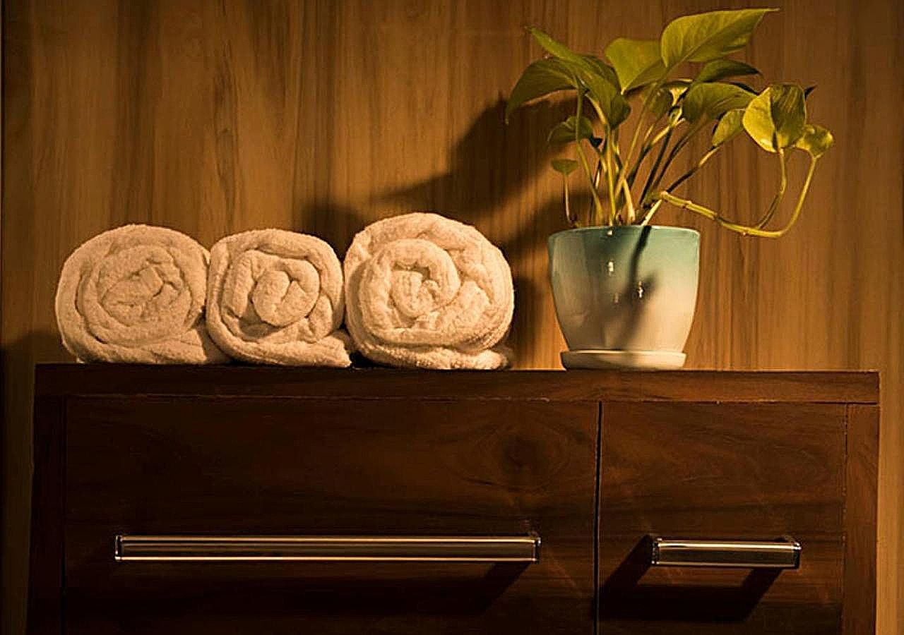 Justa Luxe Hollow Oak Mussoorie