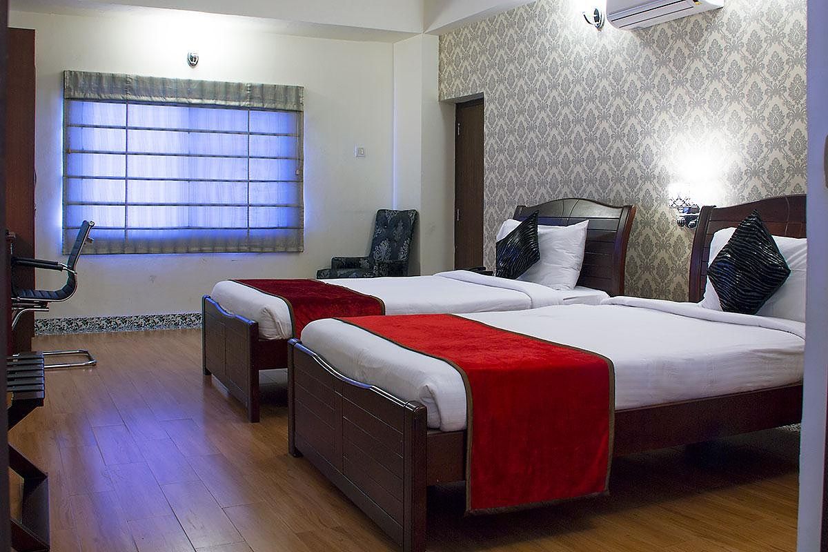 1 King Room