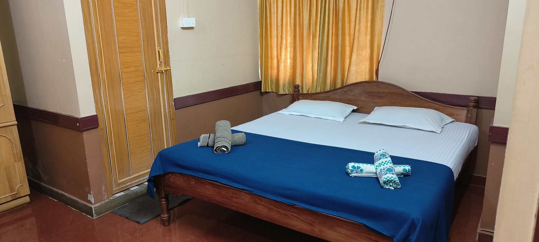 Deluxe AC Room
