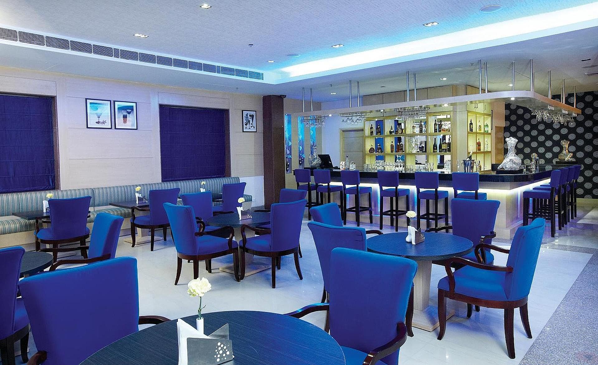 bar/lounge