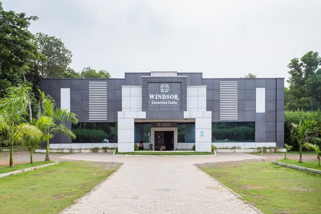 The Windsor Castle and Lake Village Ayurvedic Resort