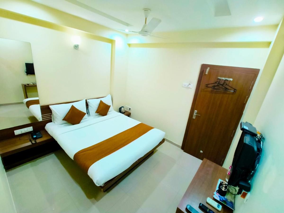 STANDARD ROOM with 01 King Bed