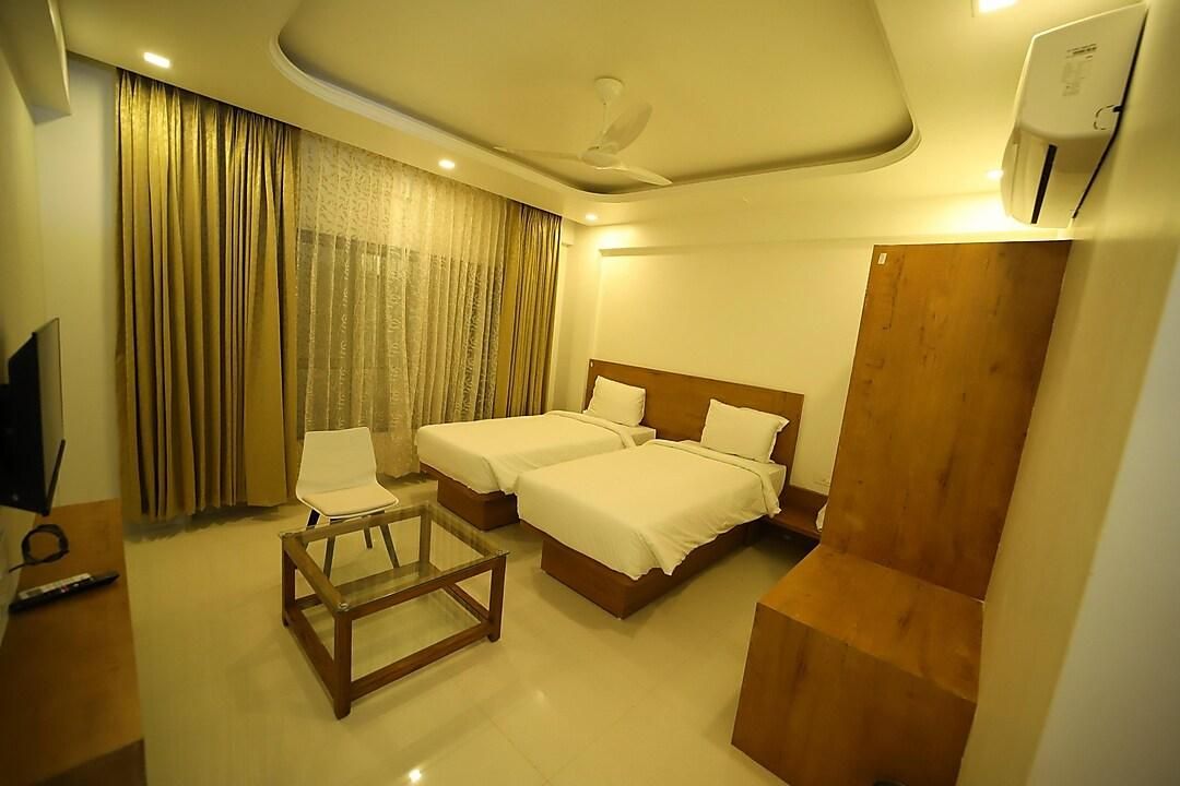 Deluxe Twin Room with Air Conditioning