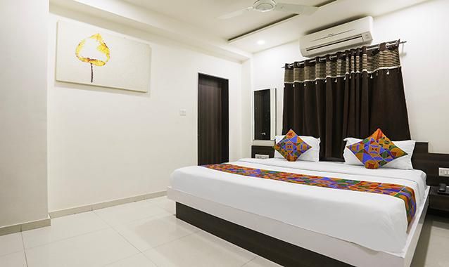  FabHotel SK Deluxe Room 2