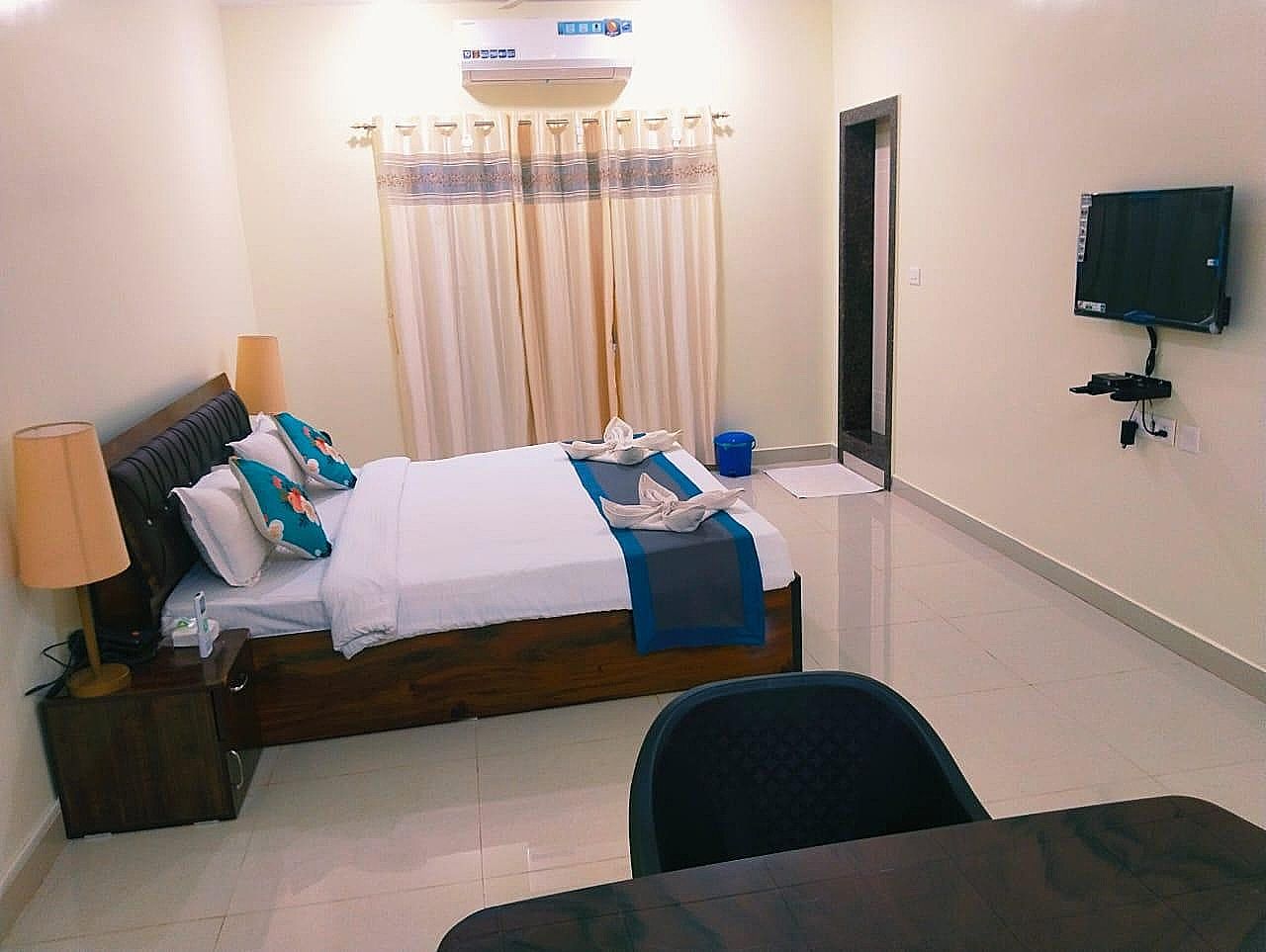 Deluxe Room with Shower