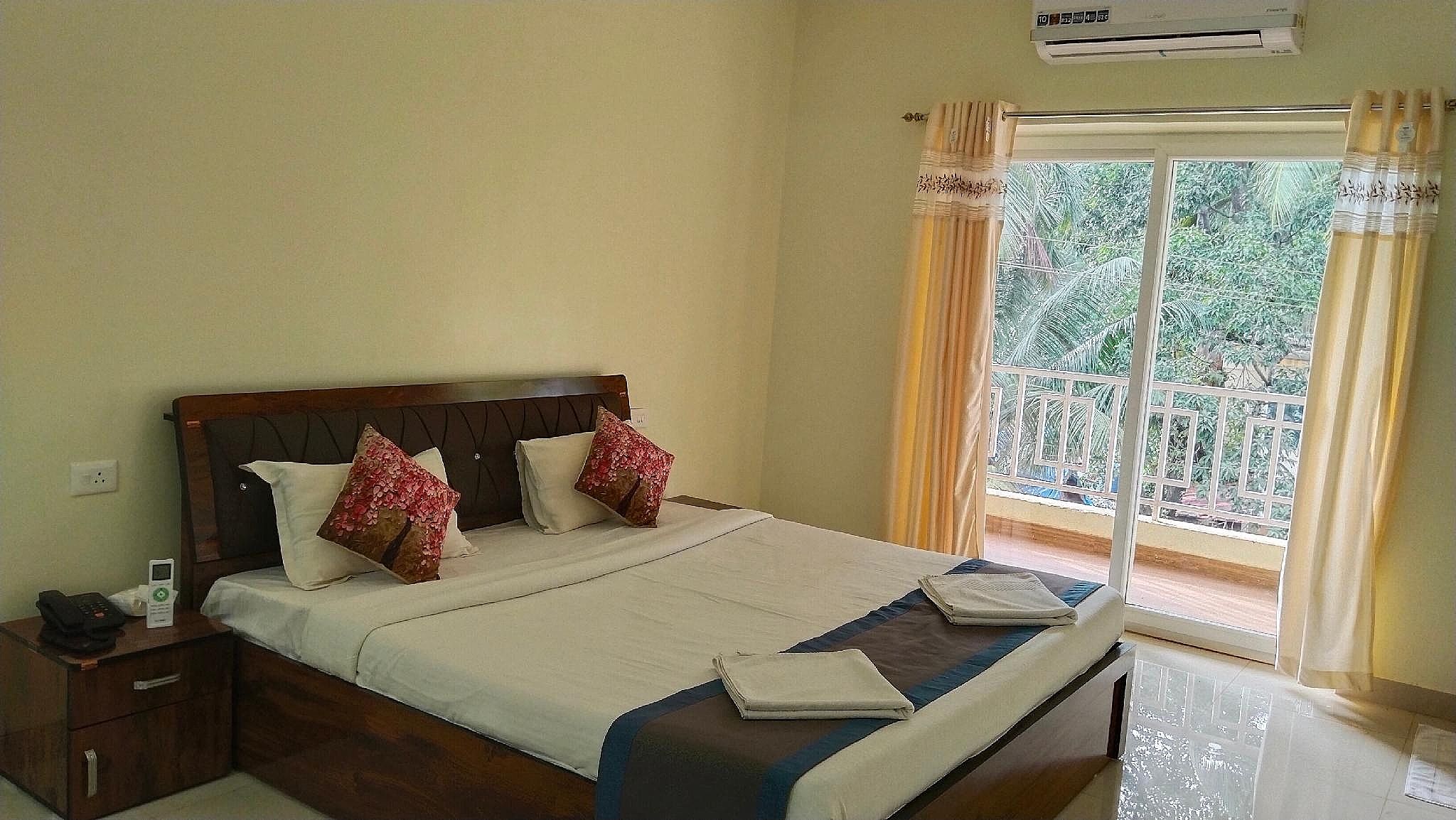 Deluxe Room with Shower