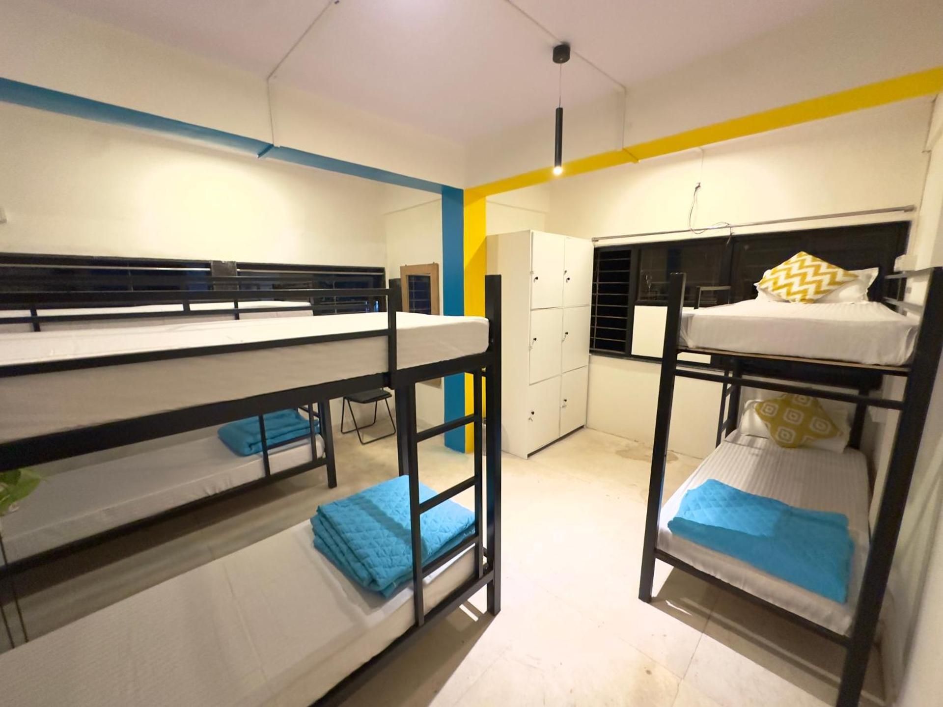 6 Bed Mix Dormitory