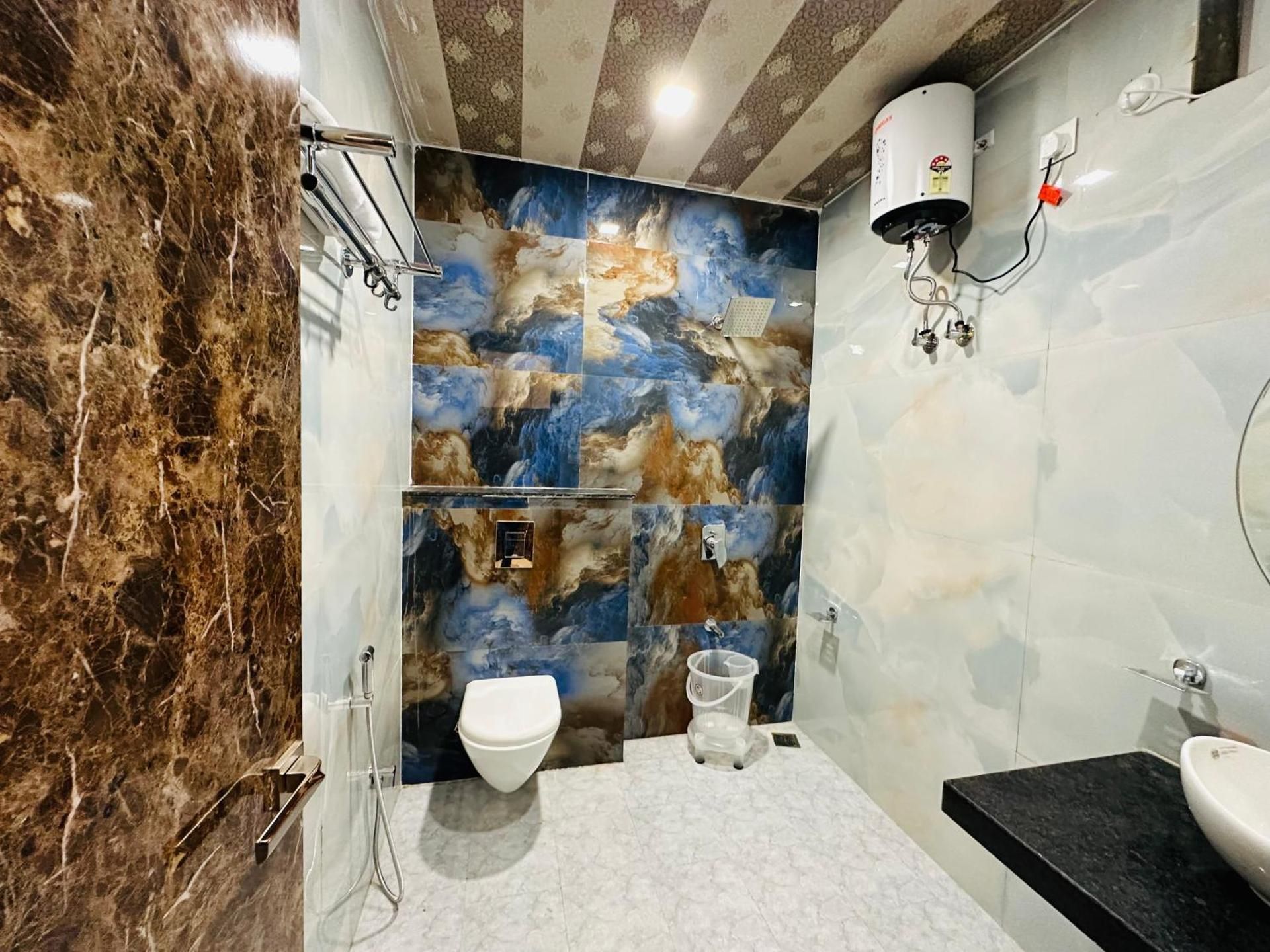 Shree Yog Maya Resort Deluxe Room 2