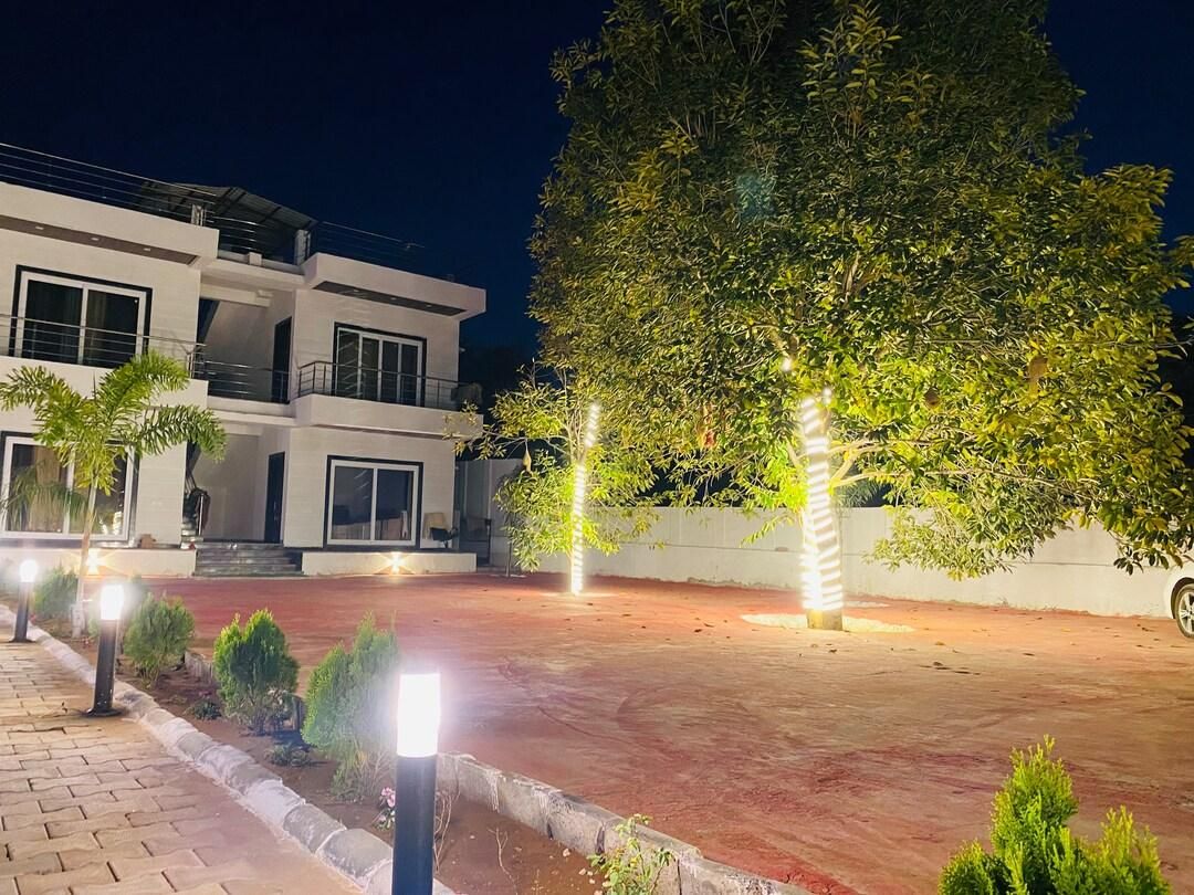 Shree Yog Maya Resort