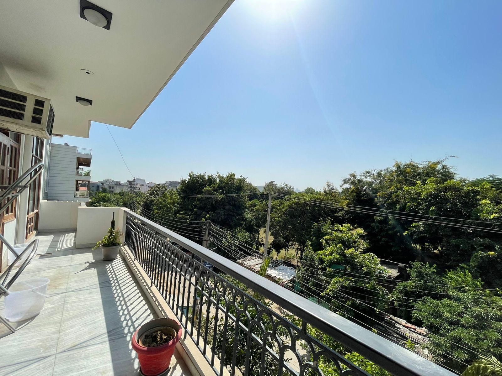 2 Bedroom Apartment, Balcony