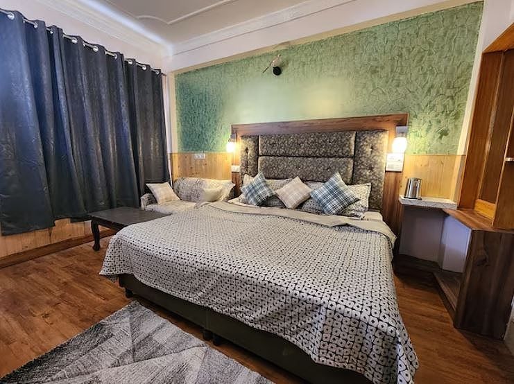 Superior Room with Kitchenette