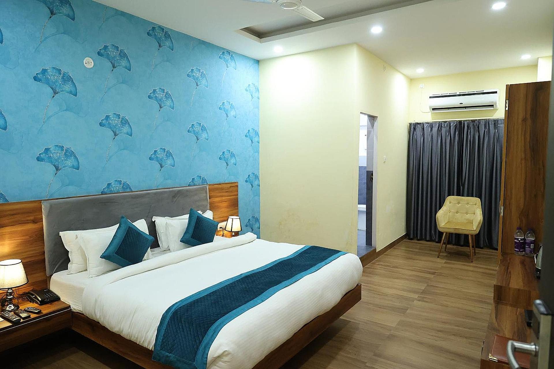 Hotel Golden Palm Golden Club Room  5