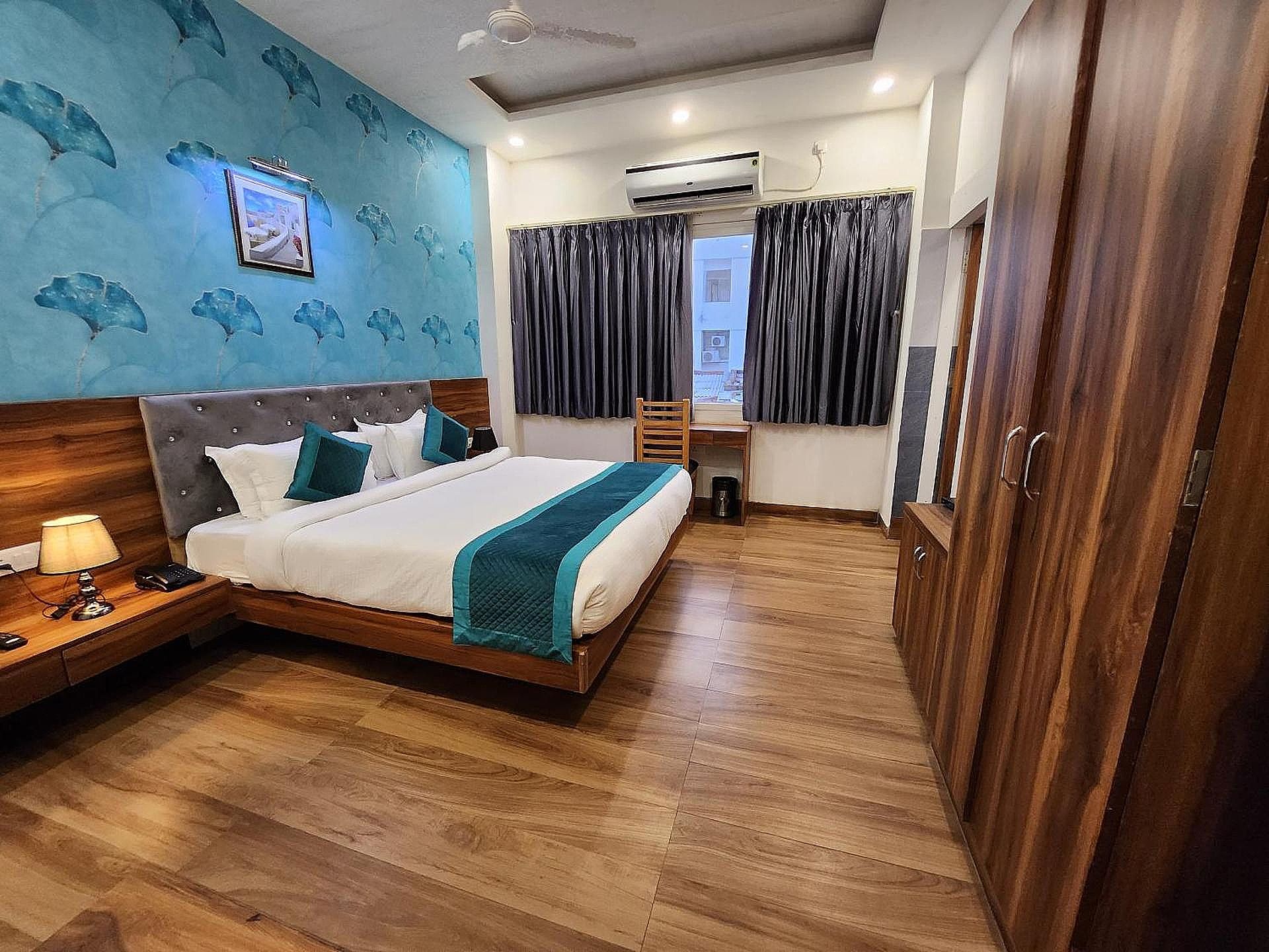 Hotel Golden Palm Golden Club Room  4