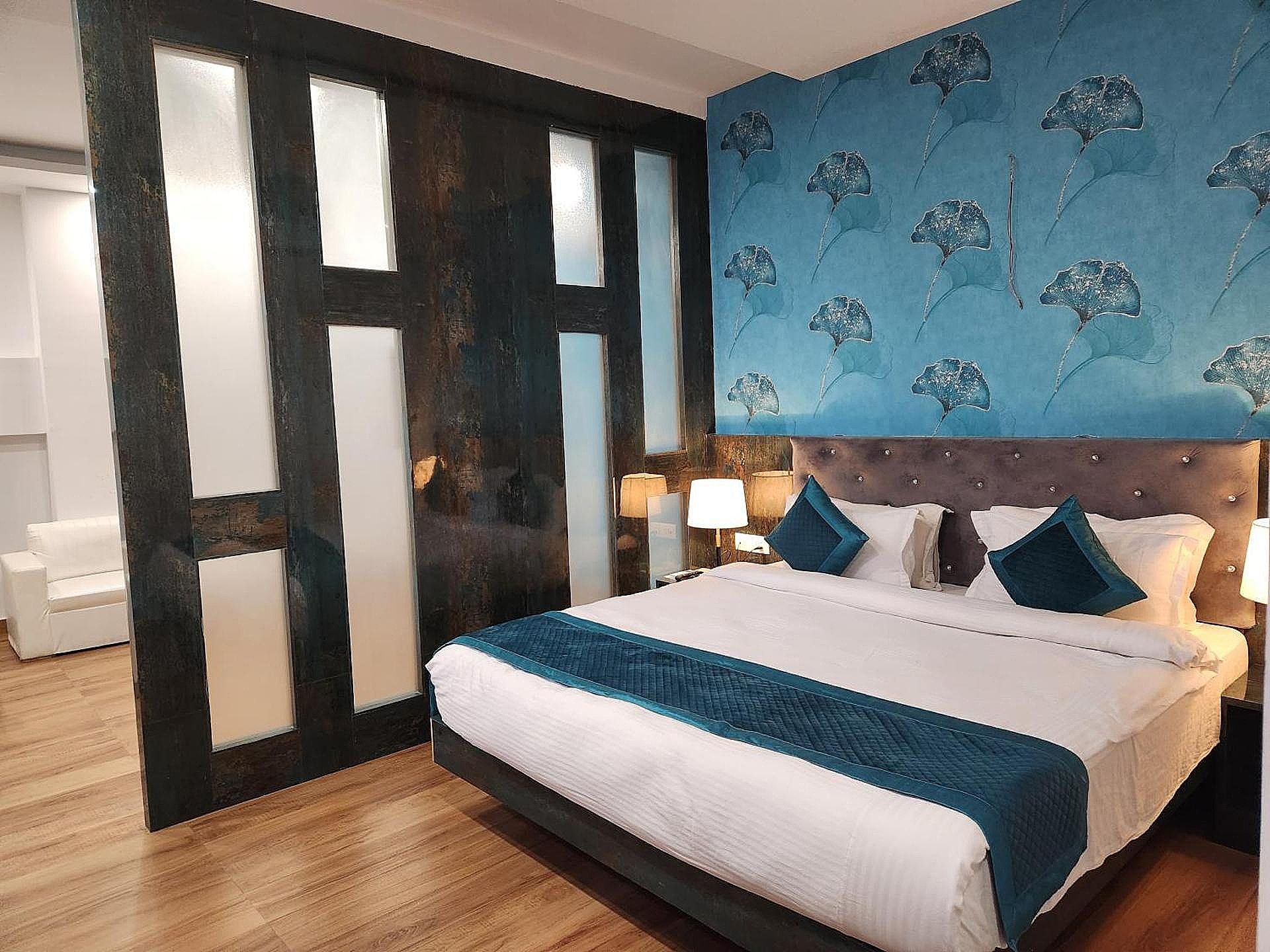 Hotel Golden Palm Golden Club Room  6