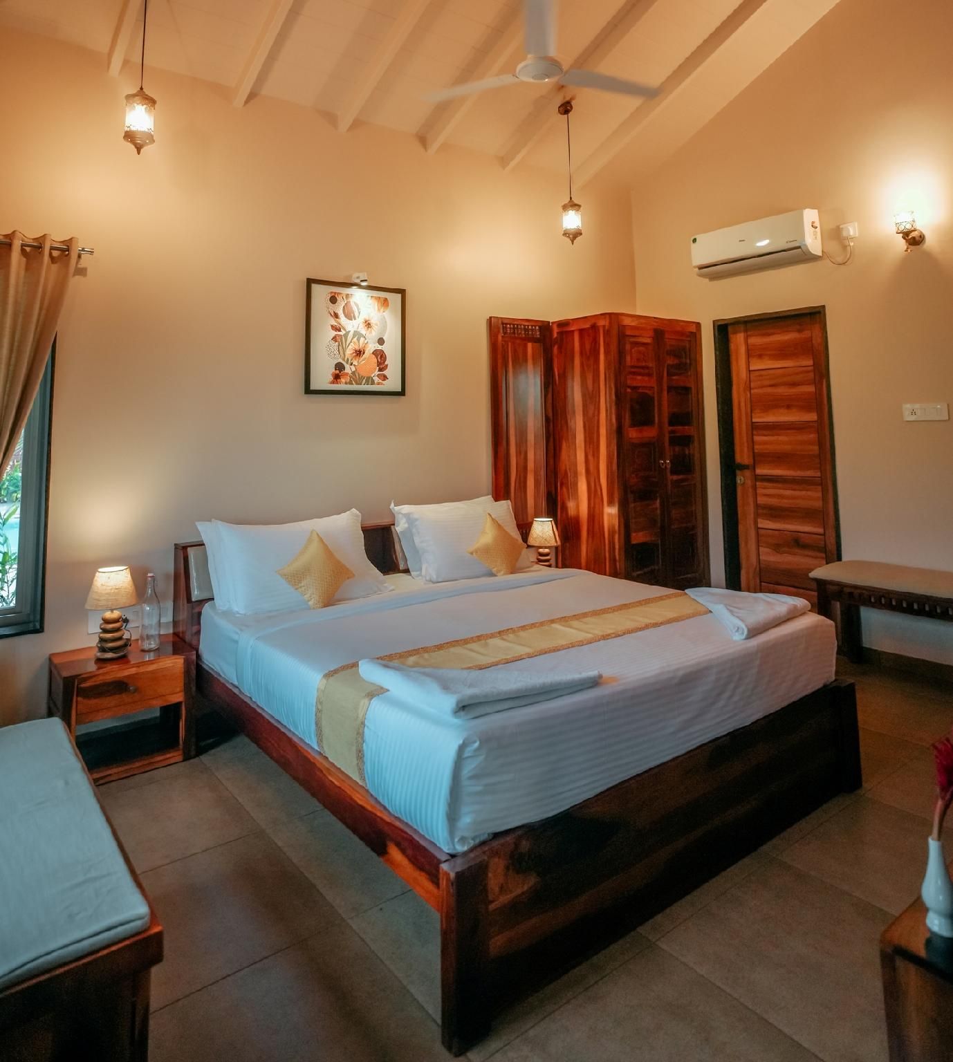 Luxury Bungalow for 2 People