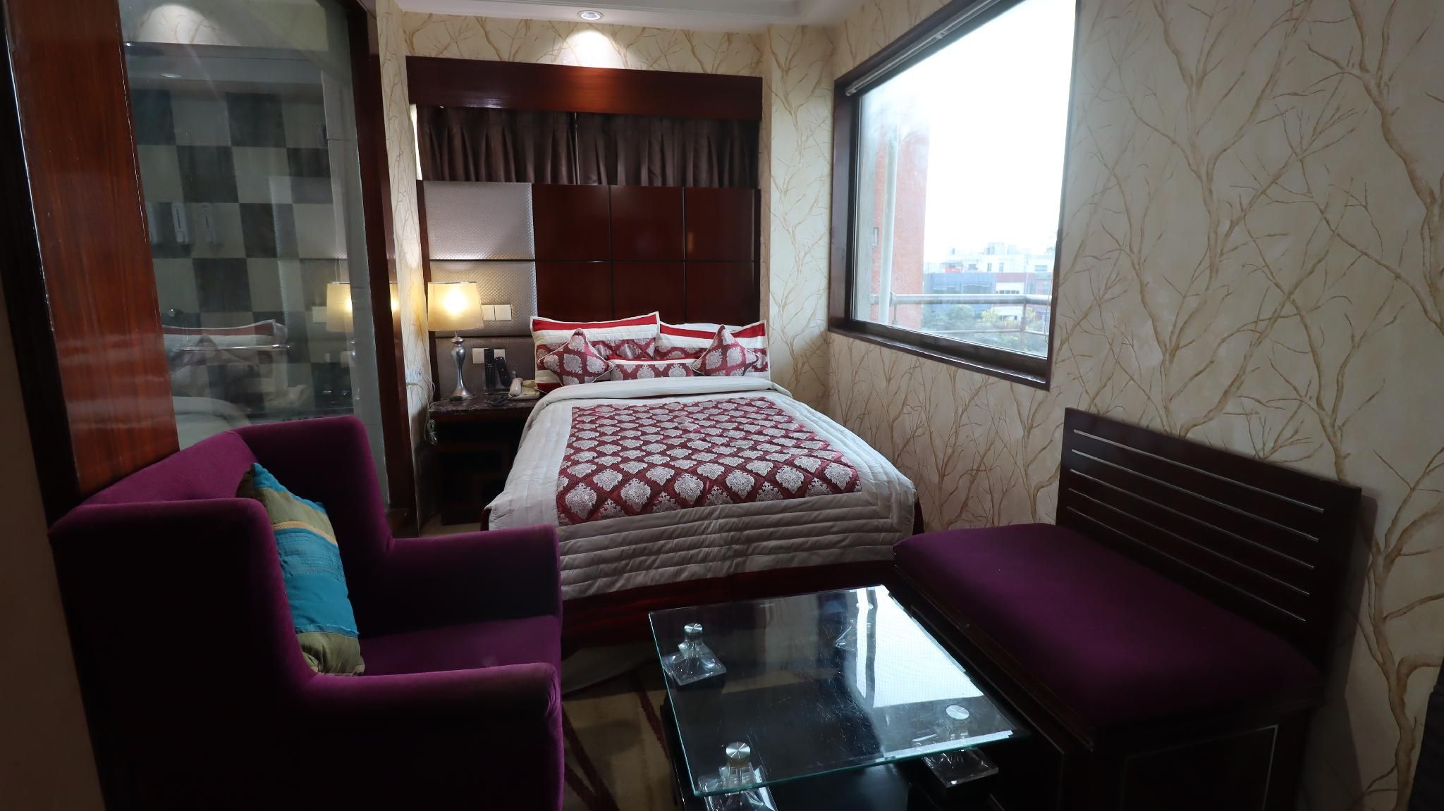 Deluxe Single Room