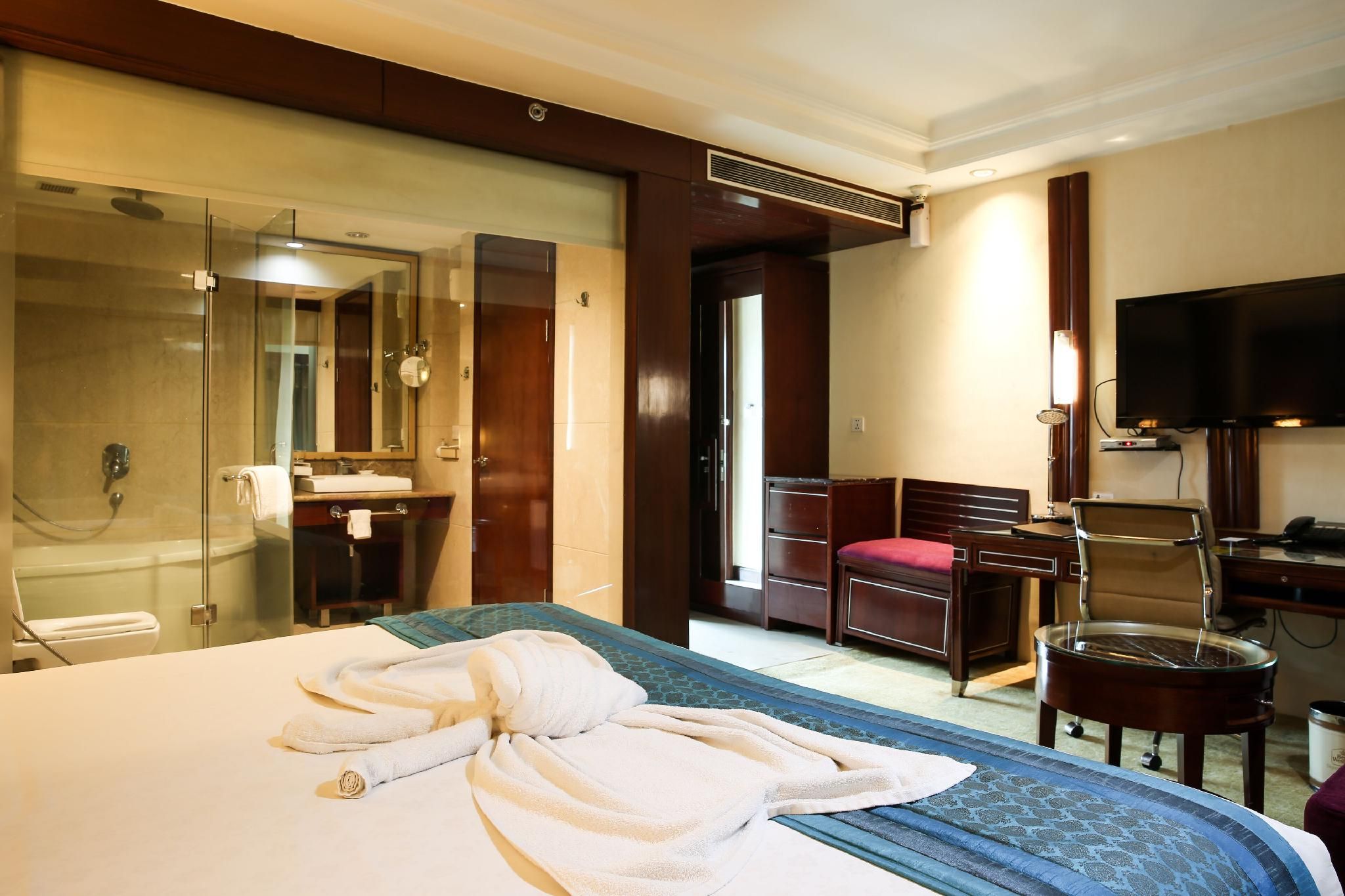 Premier Room