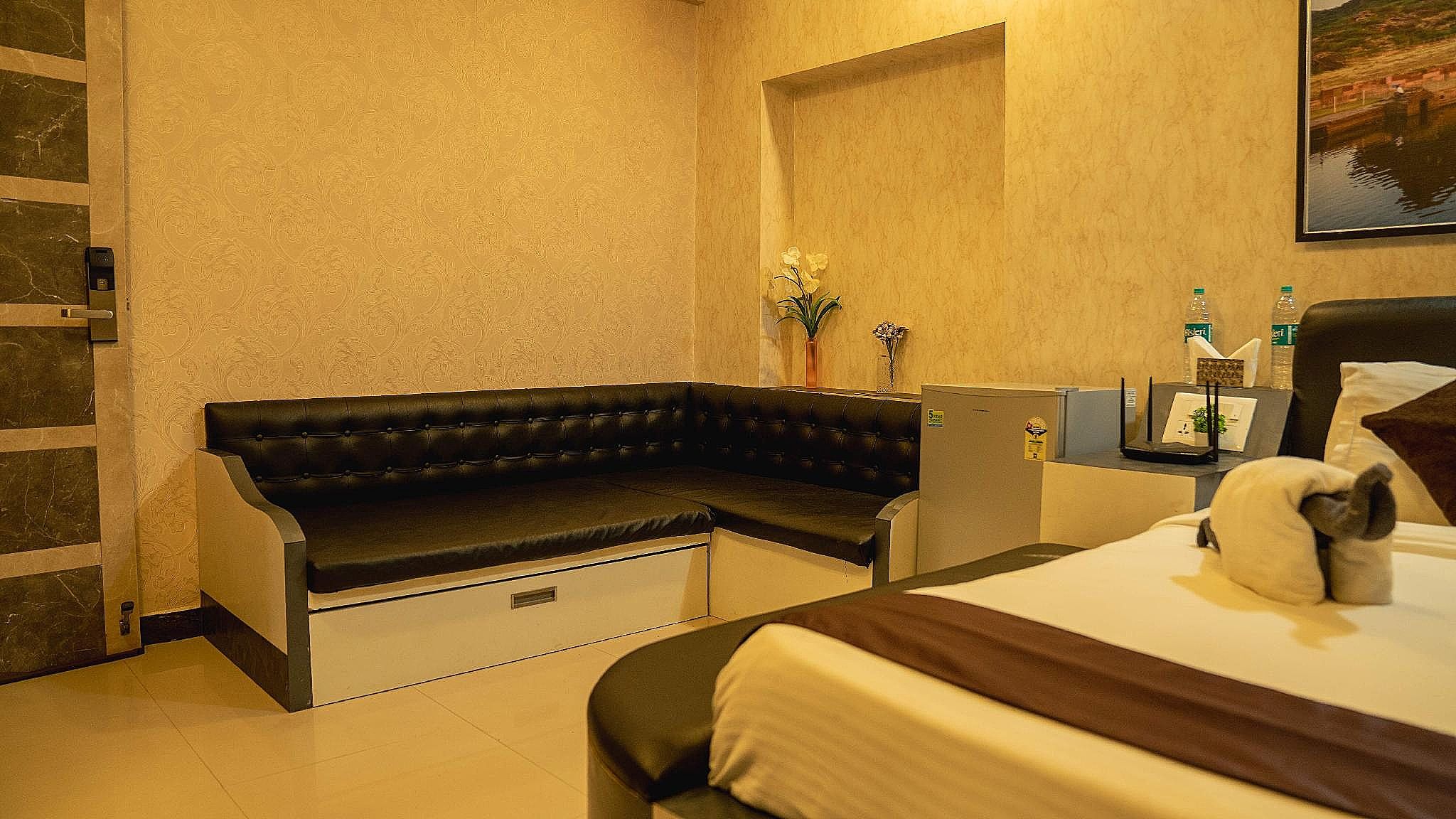 Interconnecting Family Rooms