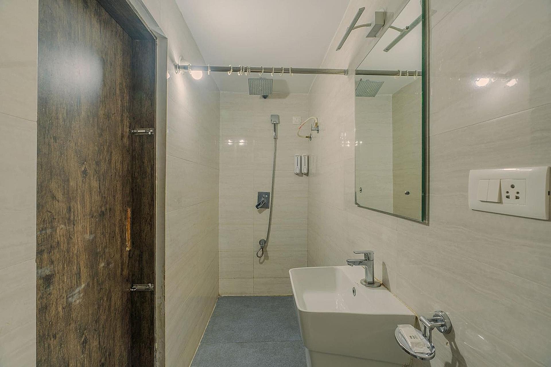 Luxury King Room