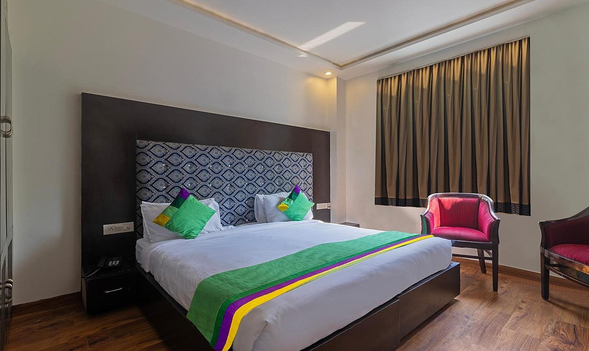 Deluxe Double or Twin Room