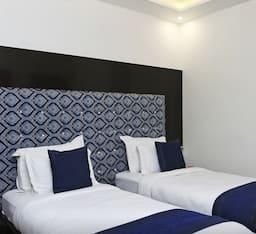 Treebo The Royal Taj, Near Taj Mahal Standard Double Room