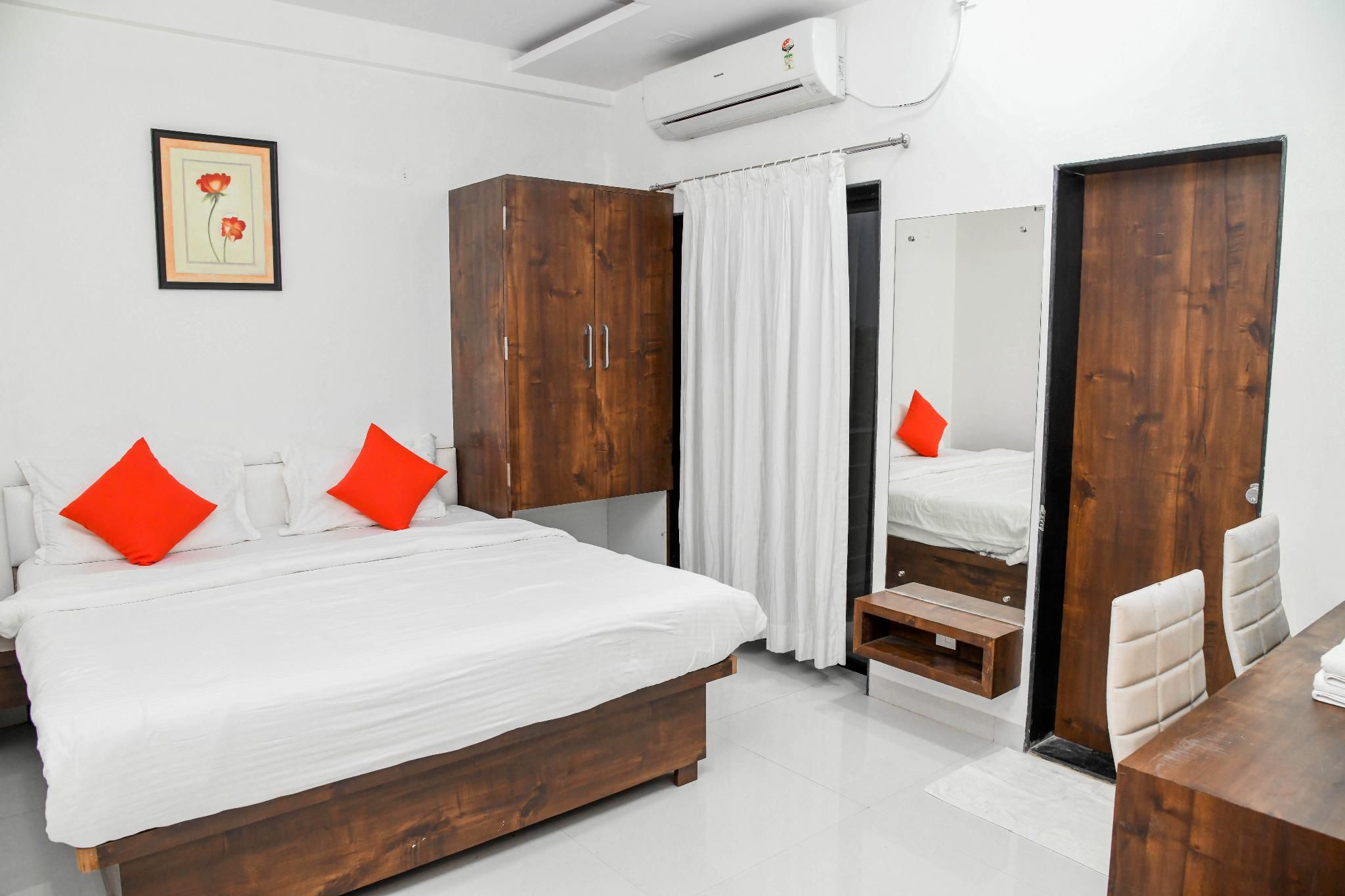 Vedaa Holidays Resort Super Deluxe Room 4