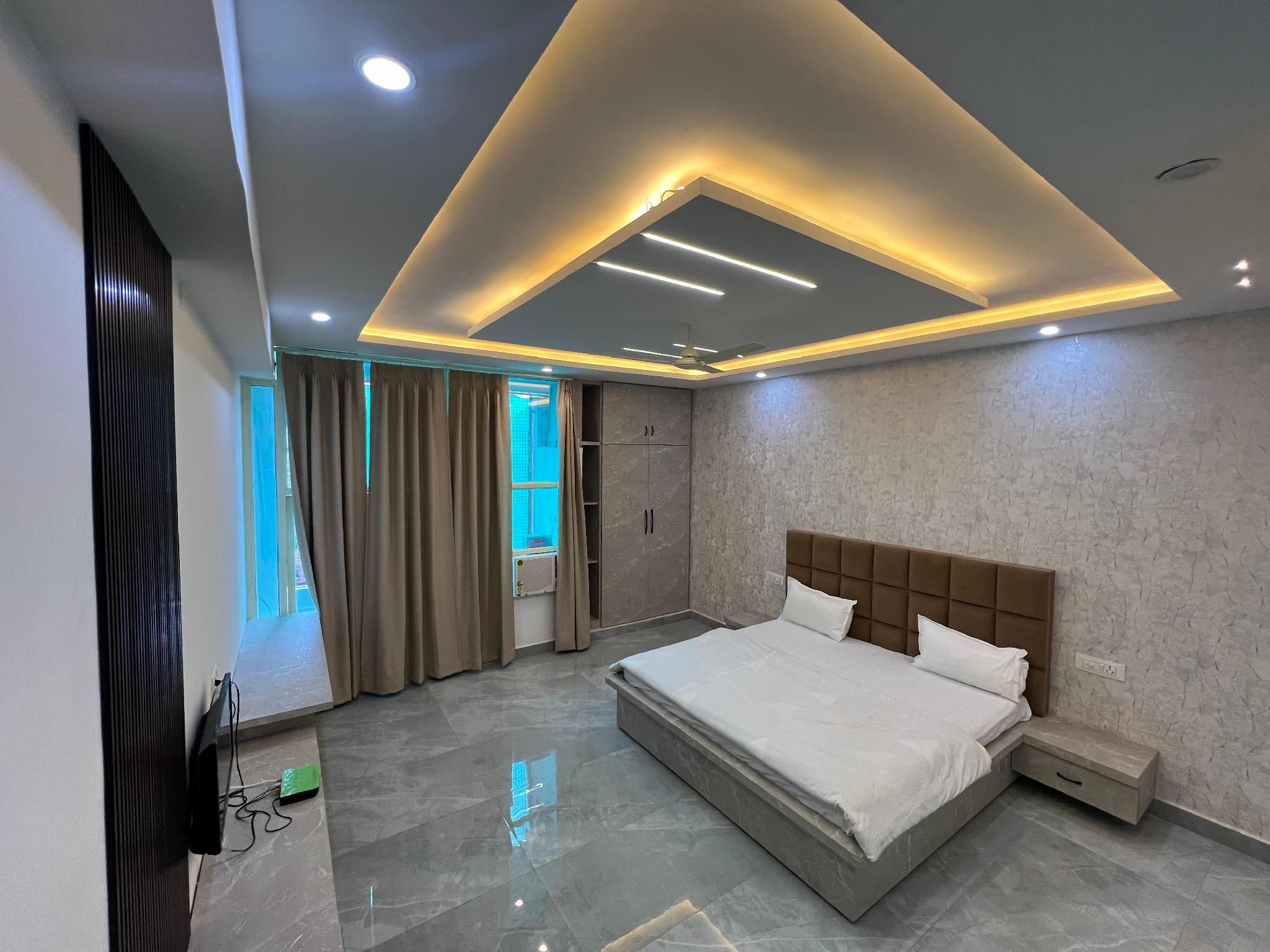 Diamond Room