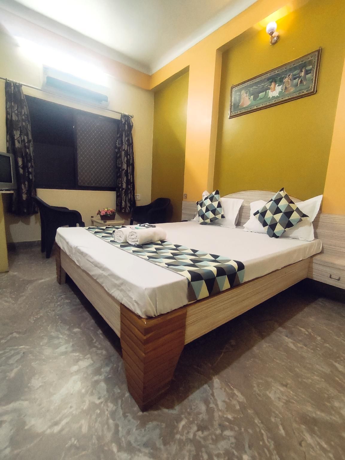 Maruti Group of Hotels - Shree Ram Darshan Double Air Conditioning