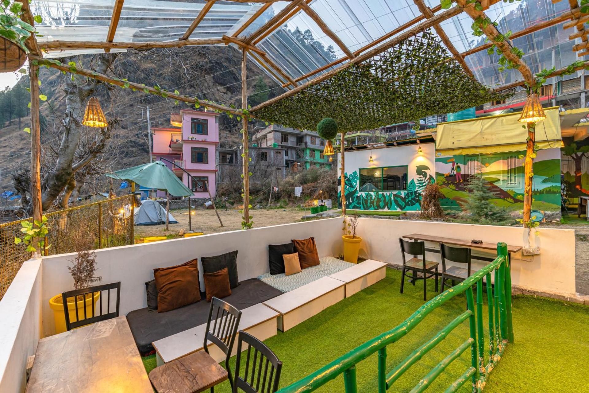 Jungle Hostel Kasol by Whoopers
