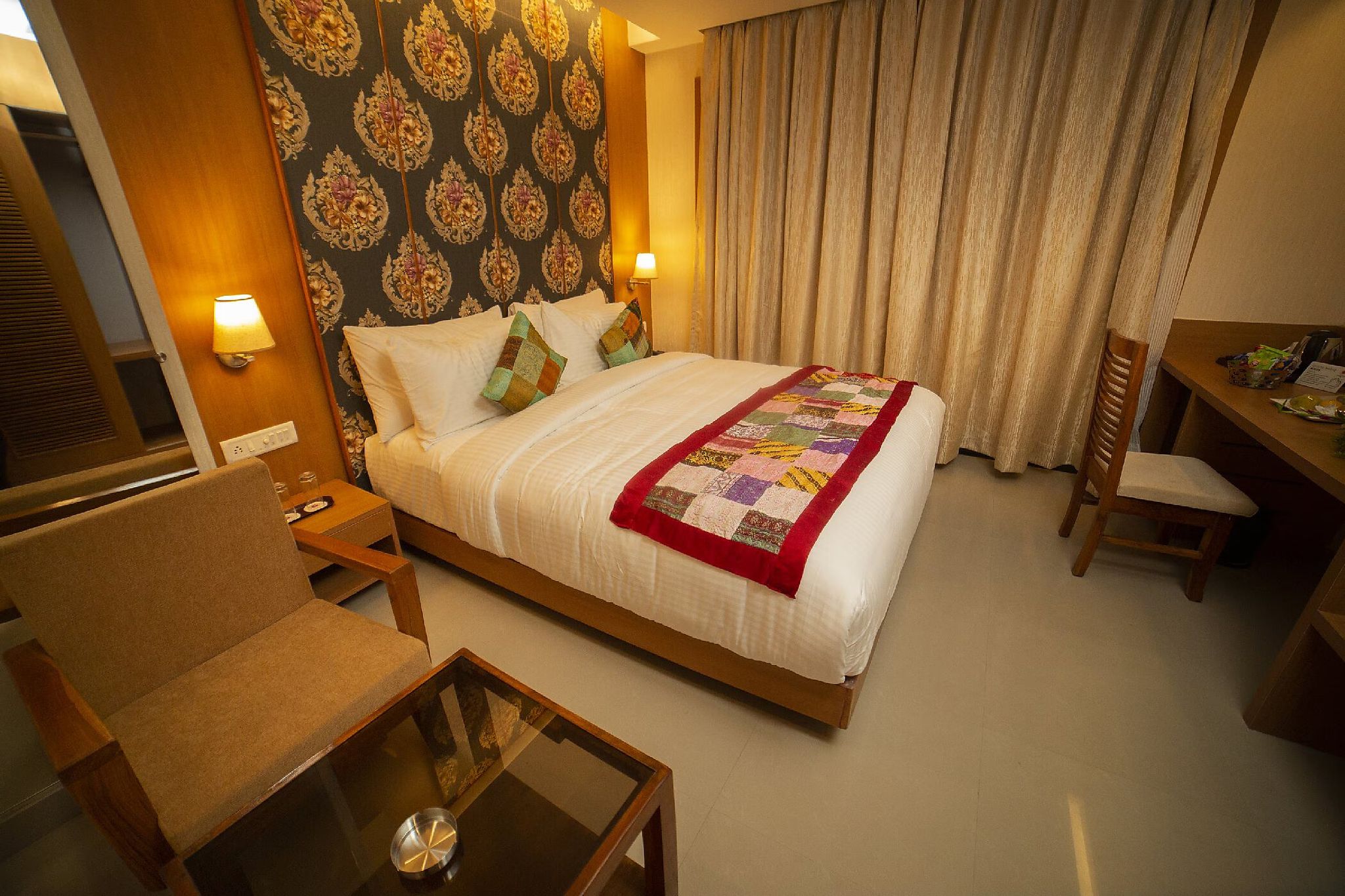 Abhyagama Hotel Superior Room