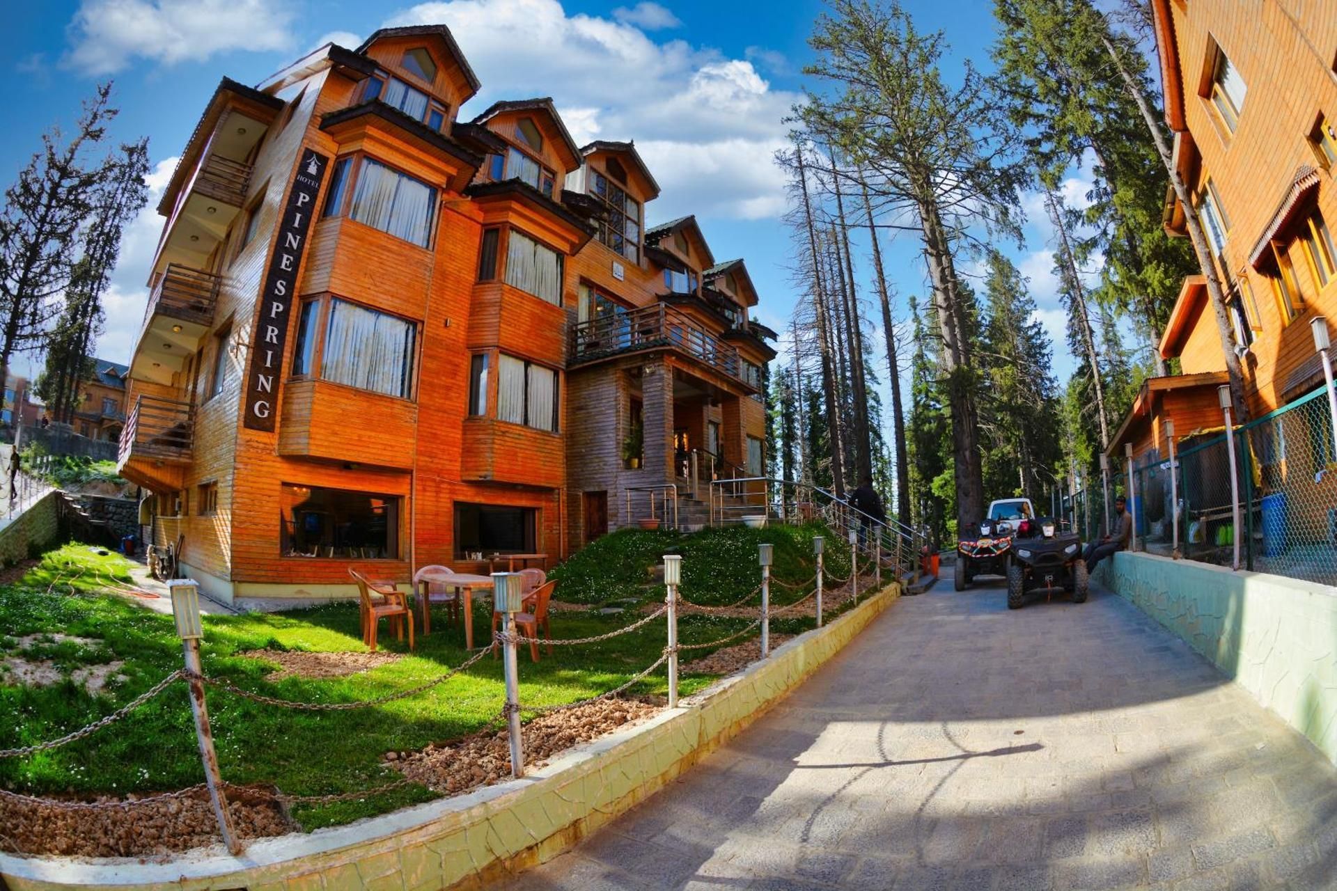 Pine Spring Resort Gulmarg exterior_view 3