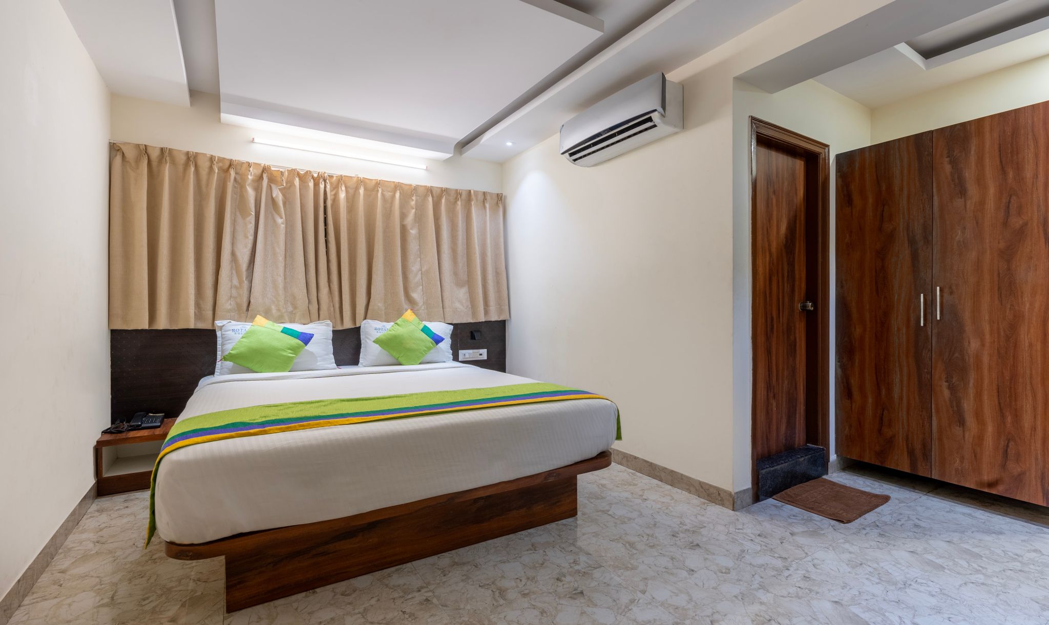 Treebo Fortune Gateway Standard Double Room 4