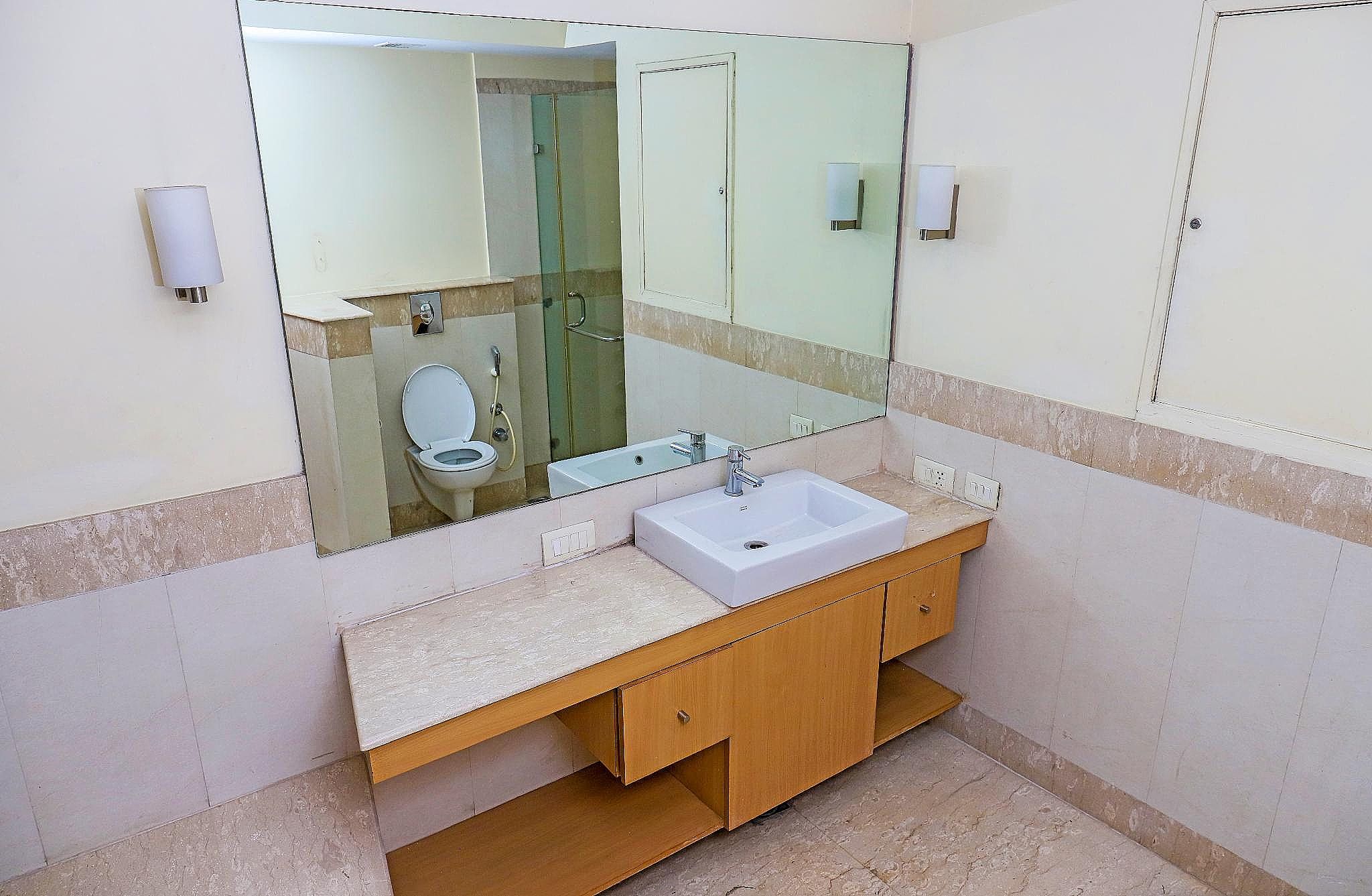 The Luxotic Suites Gurgaon Premium Suite 3