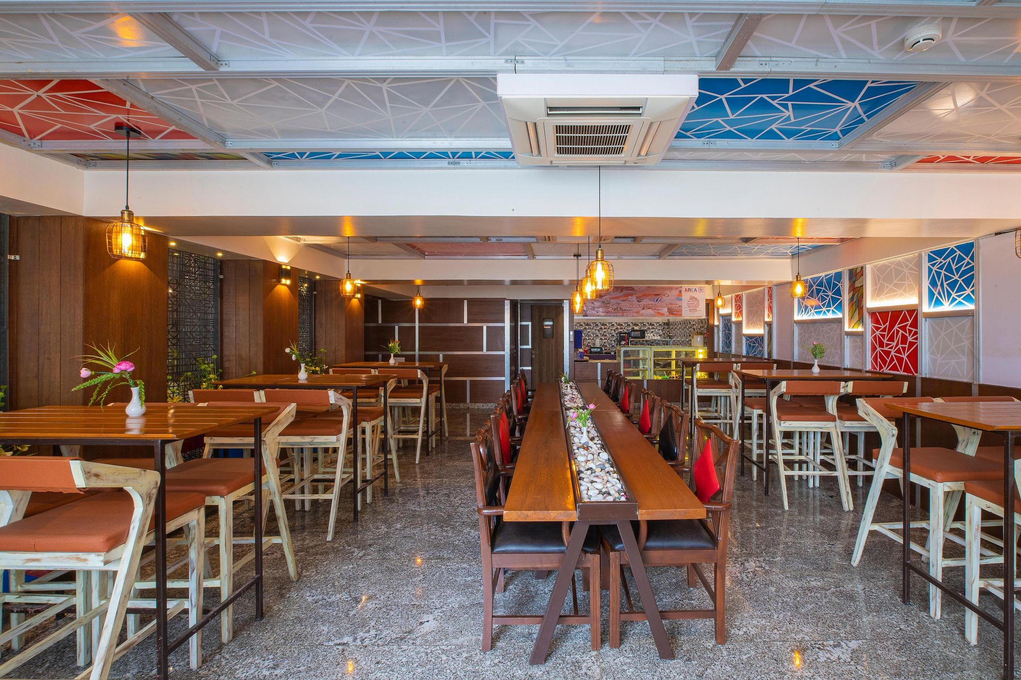 Food & Dining