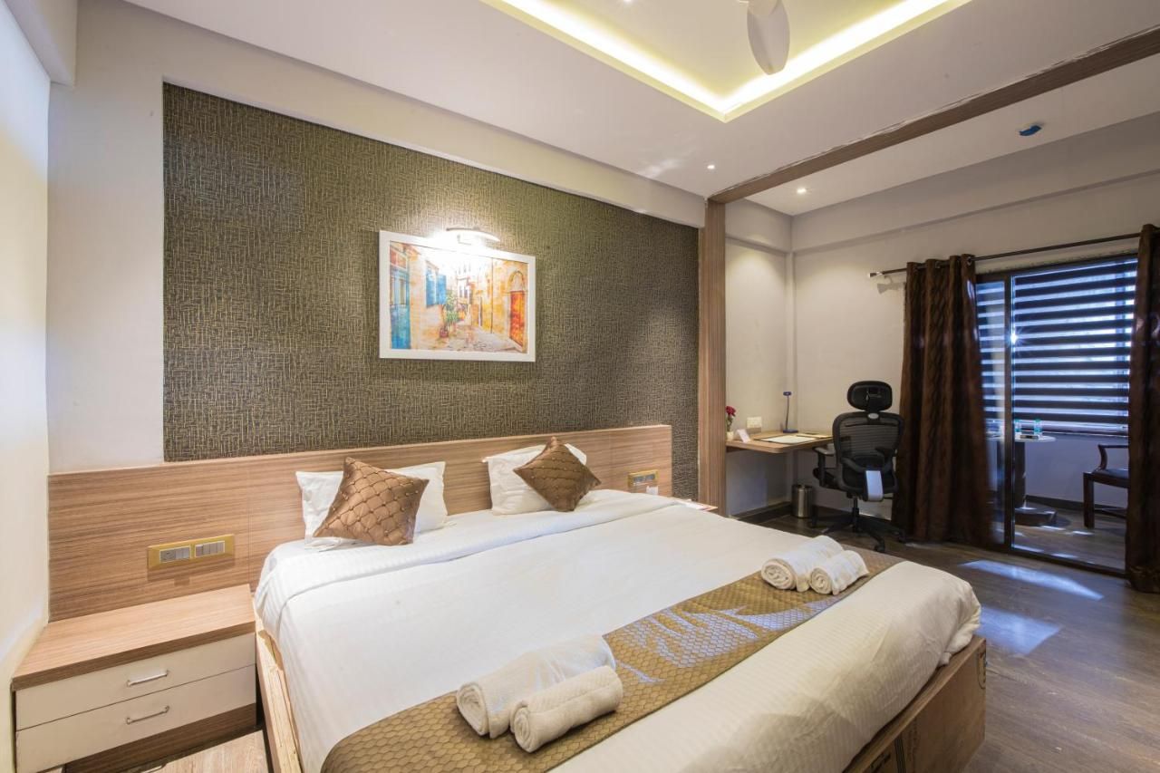Area 37 Club Deluxe Room