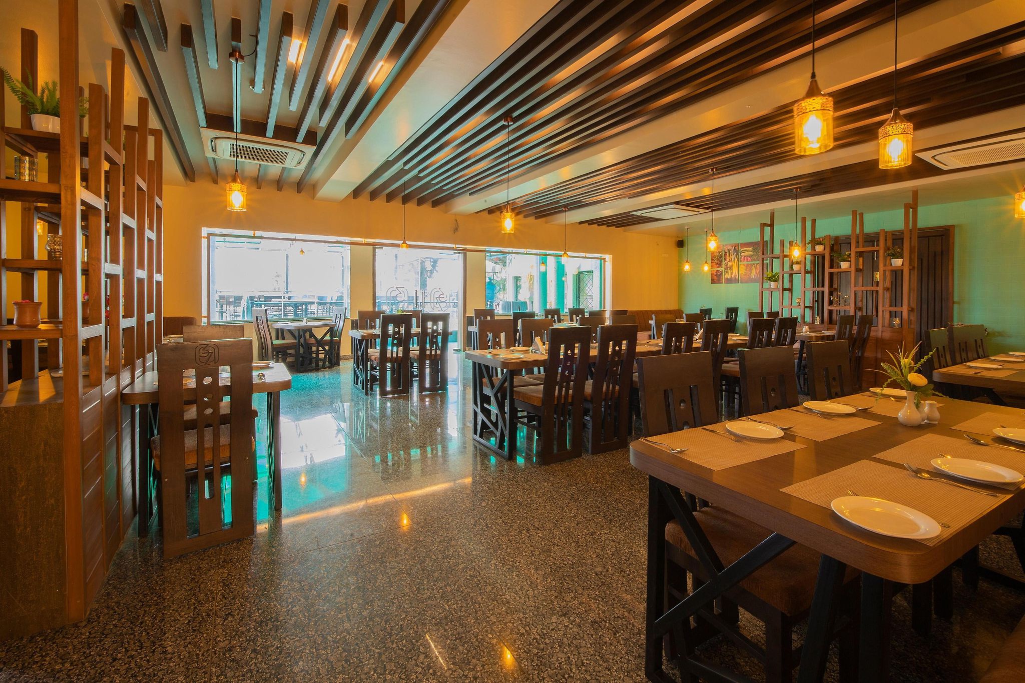 Food & Dining