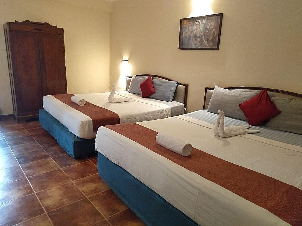 Sea Breeze Beach Hotel
